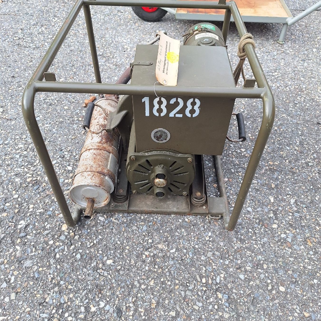 Generatori di corrente: Notstromagregat Armee – Usato da Flumenthal venduto da HoneyMoon.2012