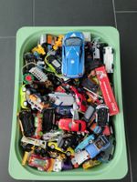 5,5 Kg Spielzeugautos vers. Marken div. Zustände