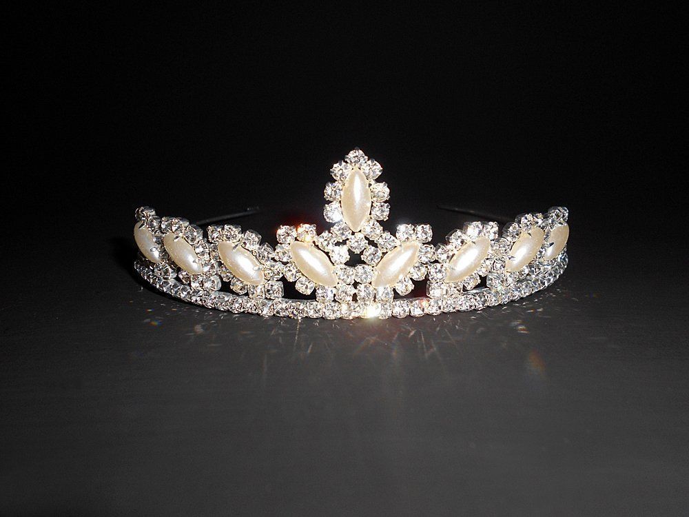 Haarschmuck: Perlen Diadem mit Kristallen – Neu und originalverpackt aus Ostermundigen von LorisHome