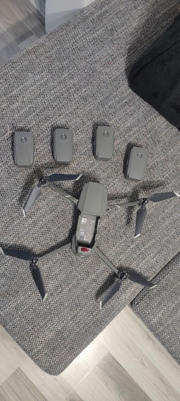 DJI Videocamere: Dji Mavic 2 Pro Drohne – Usato da Adliswil venduto da Martina.Zelenakova 4