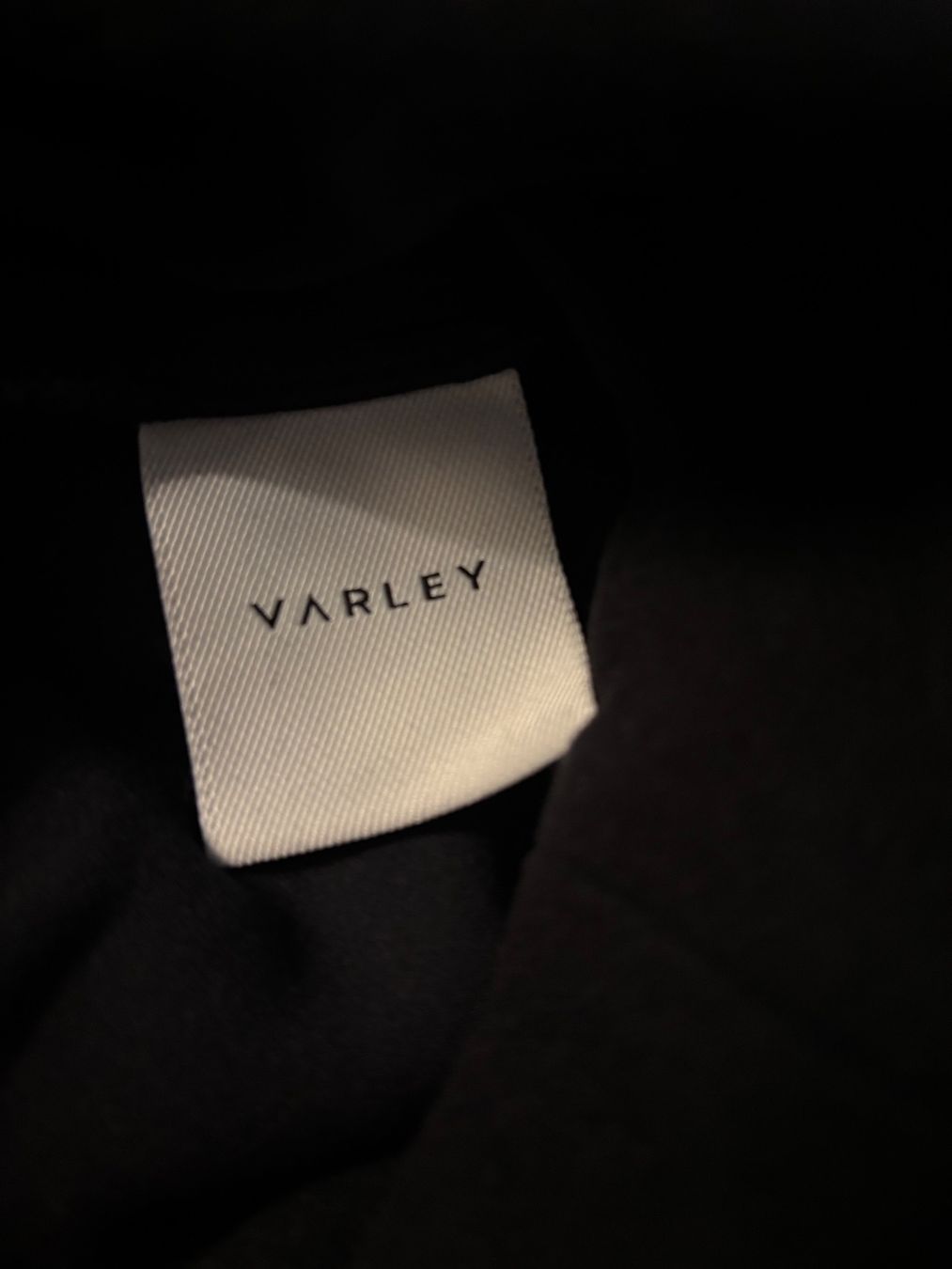 Maglioni & Felpe: Varley Athleisure Pullover – Nuovo (secondo la descrizione) da Luzern venduto da Chiara.9 2