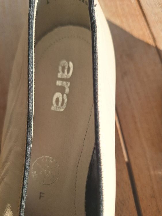 Ara Scarpe da donna: Ara Ballerinas Gr. 38 beige/schwarz – Usato da Zürich venduto da mic_978d 1