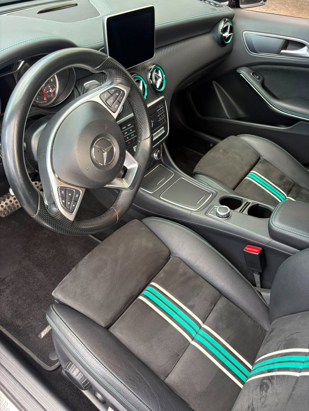 Mercedes-Benz Automobili: Mercedes Benz A250 Sport – Usato da Oberriet SG venduto da eri_h879 5