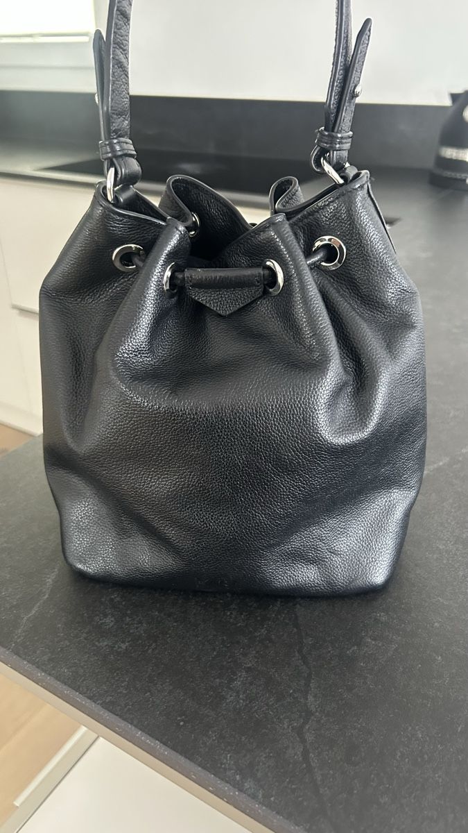 Karl Lagerfeld Borse da donna: Karl Lagerfeld Handtasche, Schwarz – Usato da Wolfhausen venduto da Nihei 2