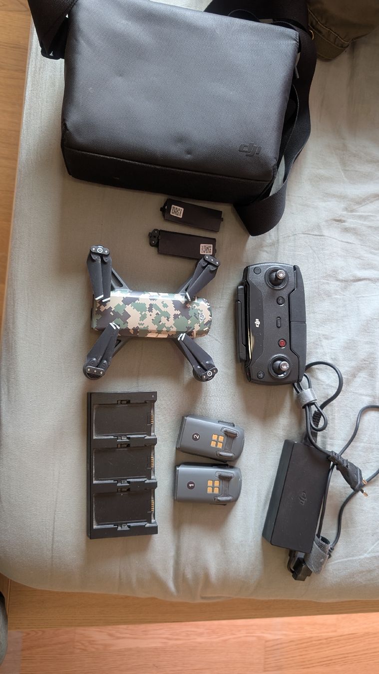 DJI Modellismo RC: Drone DJI Spark Camouflage – Difettoso da Bremblens venduto da boyav