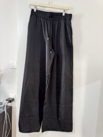 Pantalon large Stradivarius noir taille L bon etat