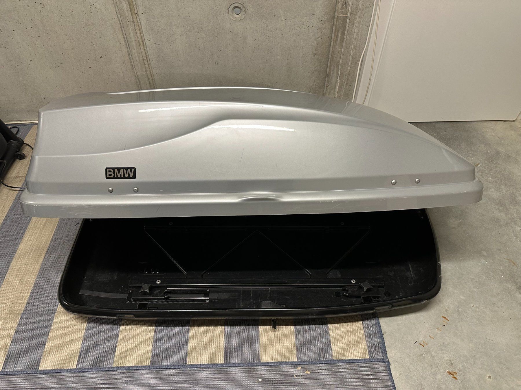Dachboxen: Dachbox BMW silber – Gebraucht aus Düdingen von Mat_J27 1