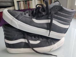 VANS SK8-HI high top skater sneaker - size  US 12 / EUR 46