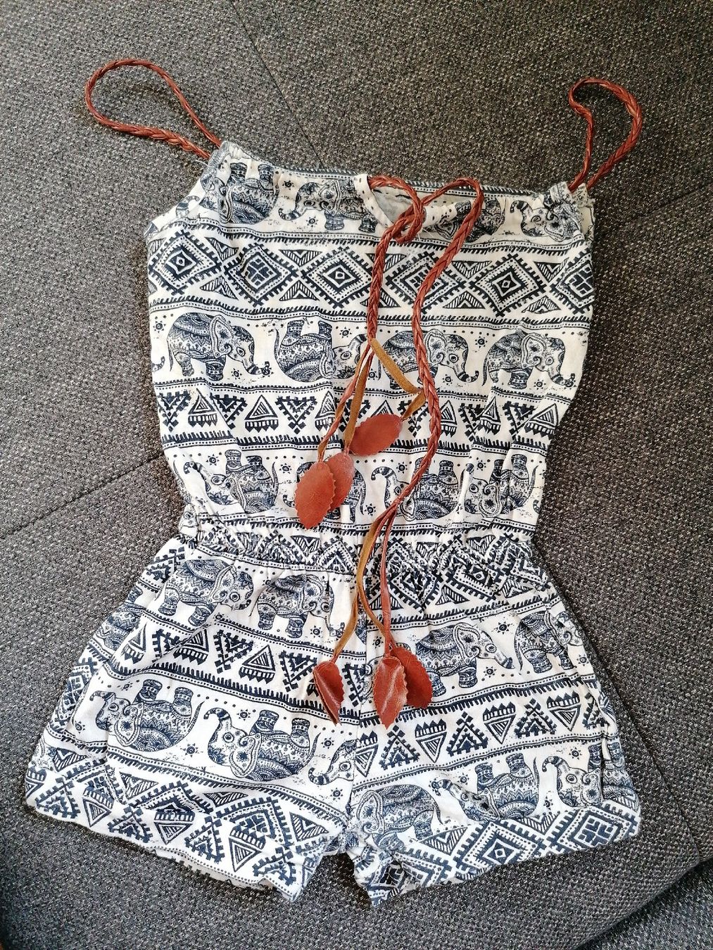 Tute: Jumpsuit für ca. 4 Jährige – Usato da Büttikon AG venduto da Amineah