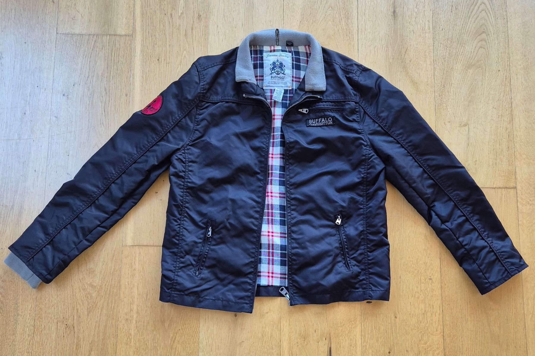 Giacche: BUFFALO David Bitton Jacke in Dunkelviolett Grösse M – Usato da Baar venduto da tess01