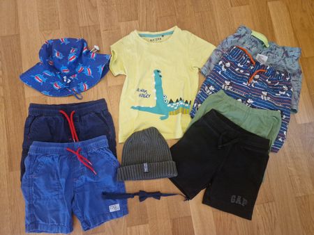 Kleiderpaket Grösse 98/104