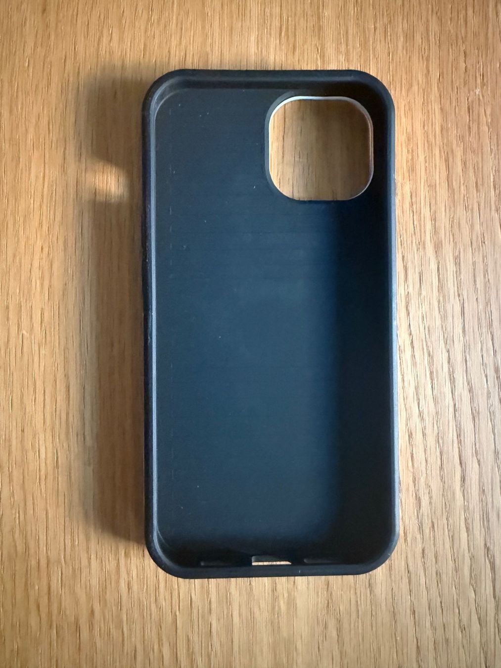 Apple Coques & Protection écran: Burga iPhone 14 Handyhülle – D'occasion à Oberrieden par yltr_92 1