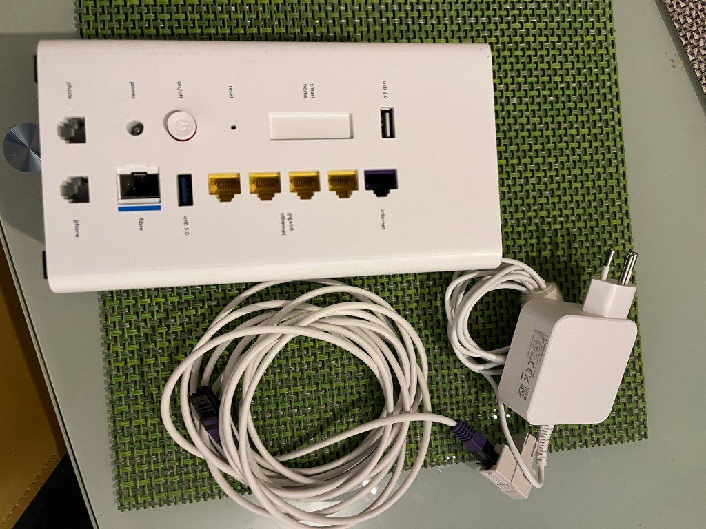 Swisscom Modems & Router: Swisscom Internet Box 2 IB2 InternetBox Router mit WLAN – Gebraucht aus Brunnen von 23068 1