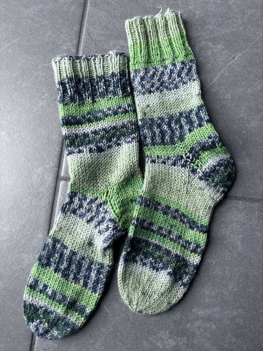 Chaussettes enfants: Wollsocken ca. Gr. 31/32 – D'occasion à Herzogenbuchsee par MoLa85