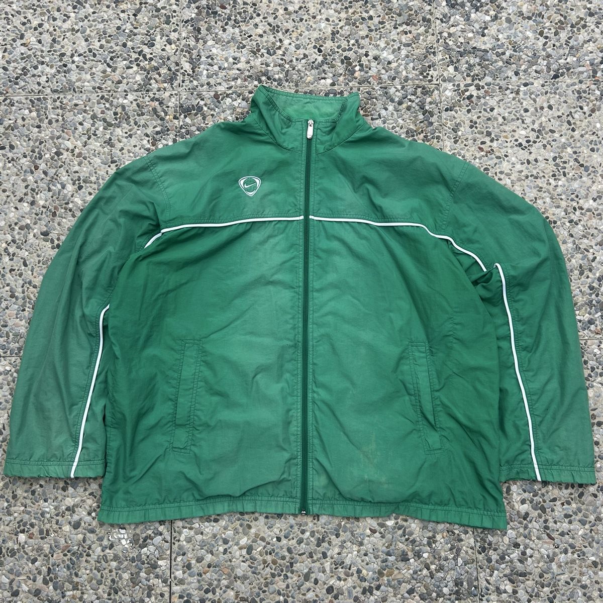 Nike Giacche: Vintage Nike Green Track Jacket – Usato da brent venduto da fukusapes