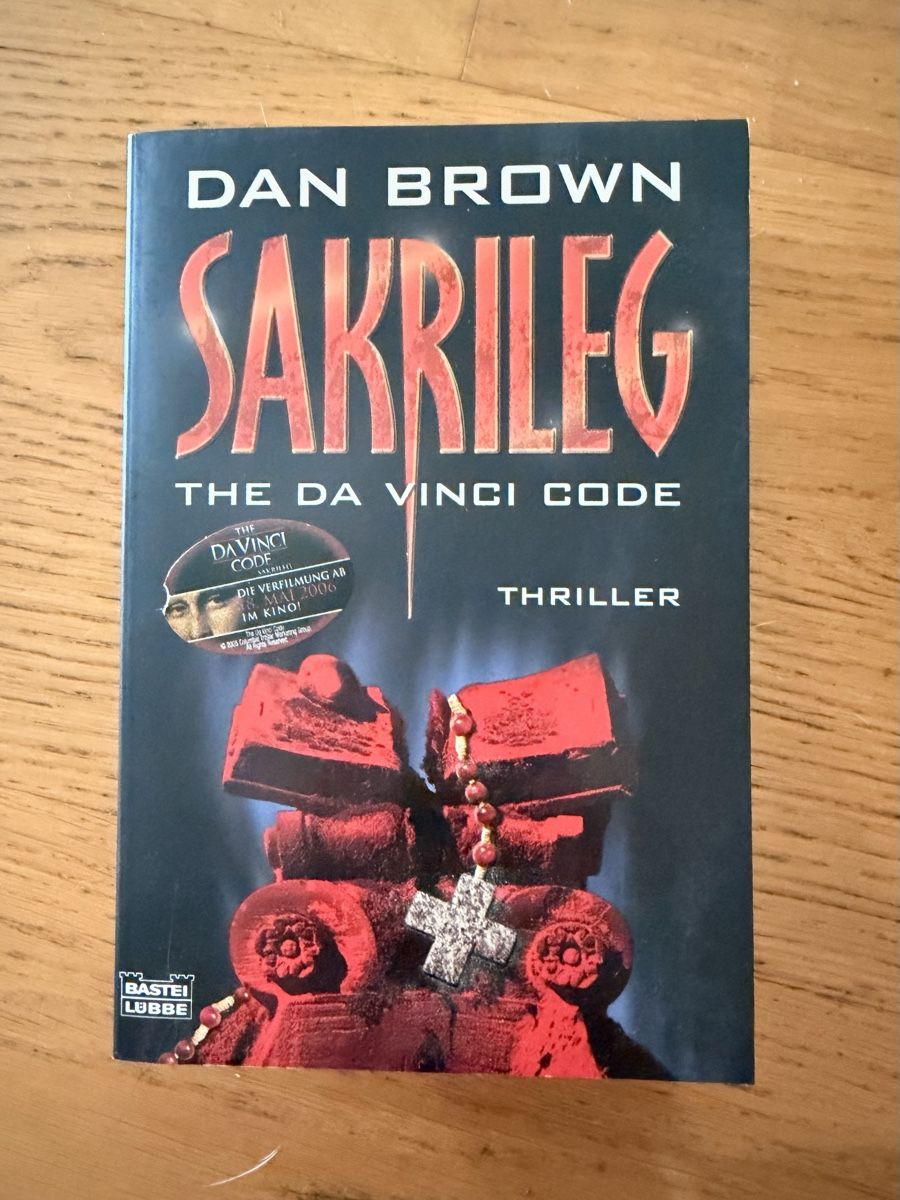 Libri: DAN BROWN: Sakrieg - The Da Vinci Code Roman  – Usato da Hünenberg venduto da Paddels