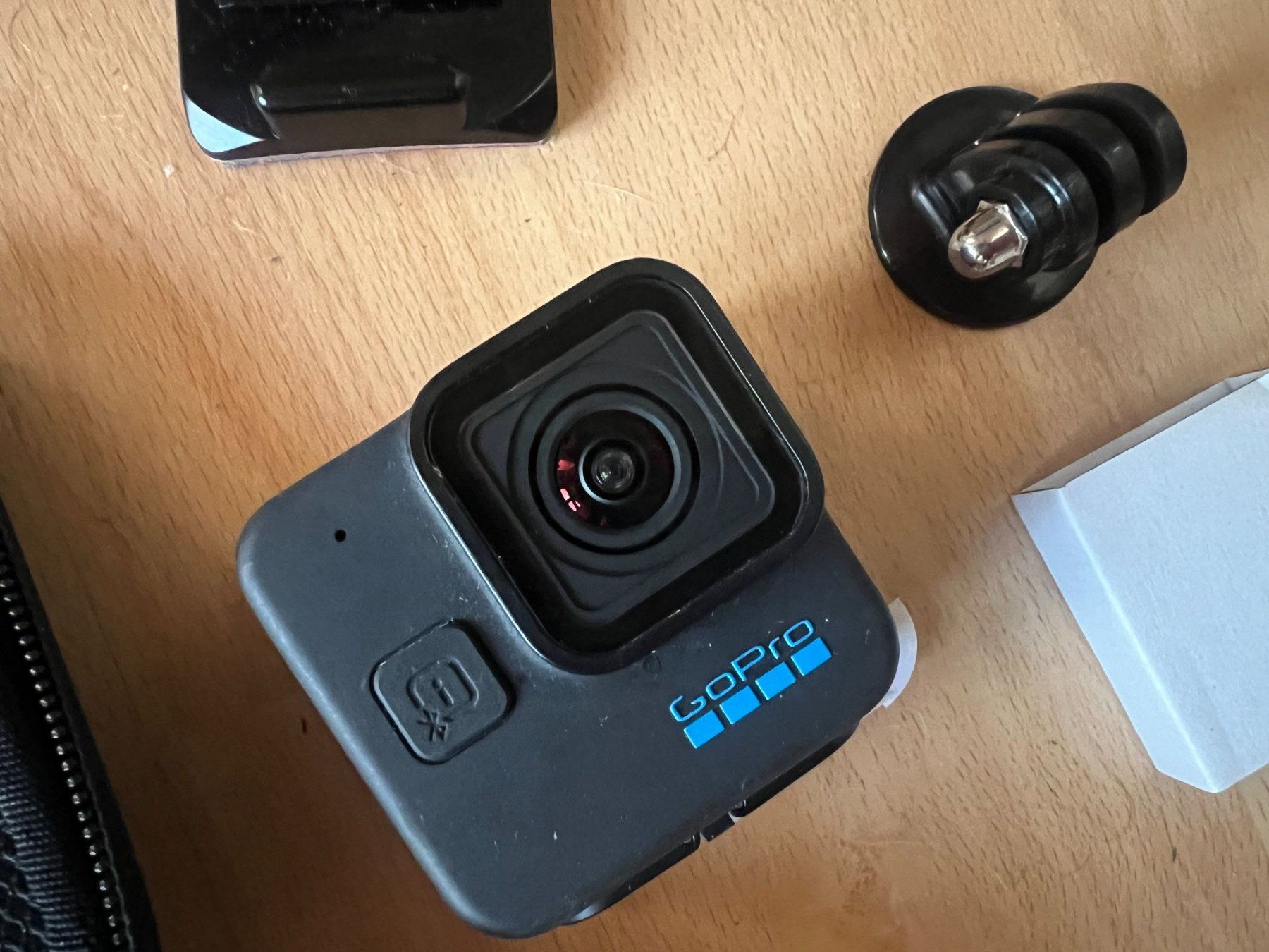 Gopro Action Cam: GoPro HERO11 Black Mini – Usato da Zermatt venduto da B.15.v02 2