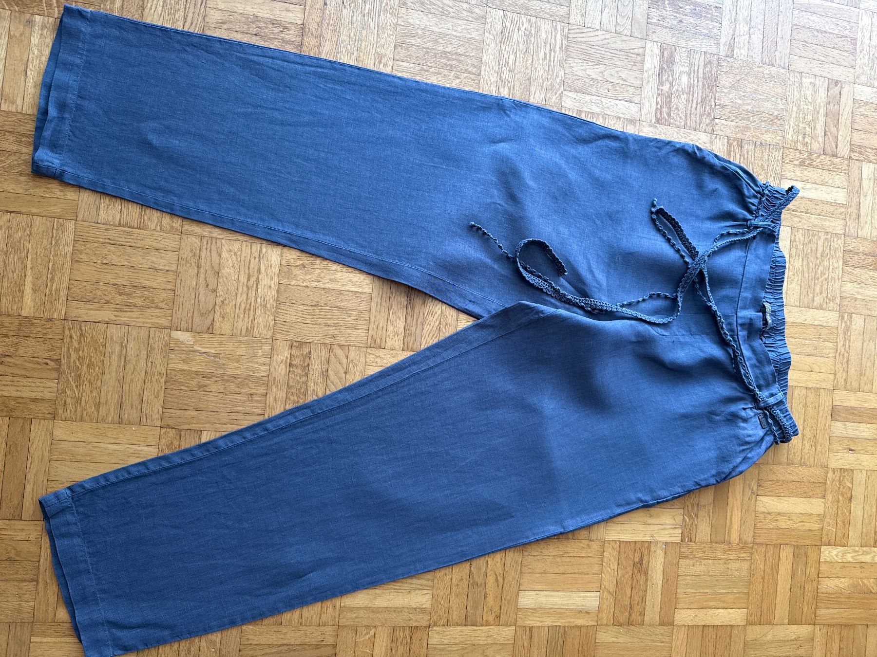 Nile Pantaloni: Leinenhose Nile dunkelblau Gr. M – Usato da Winterthur venduto da britsi