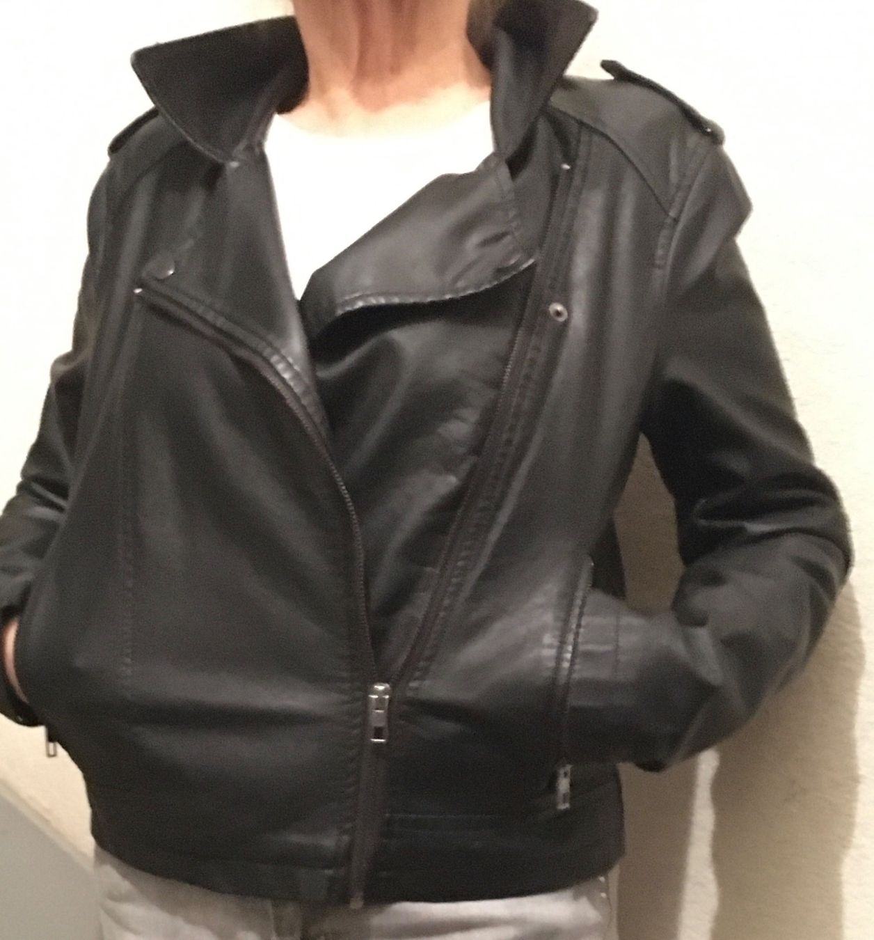 Only Vestes: Only   -  Biker Jacke    Gr. 36 kaum getragen – D'occasion à Bern par rewe45 1