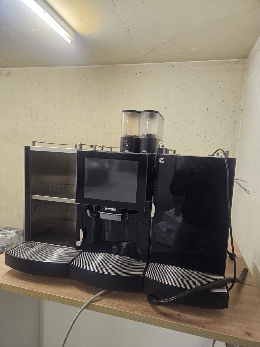 Franke Kaffeemaschinen & Espressomaschinen: Machine à café Professionnelle Franke – Gebraucht aus Fribourg von Miriam99 2
