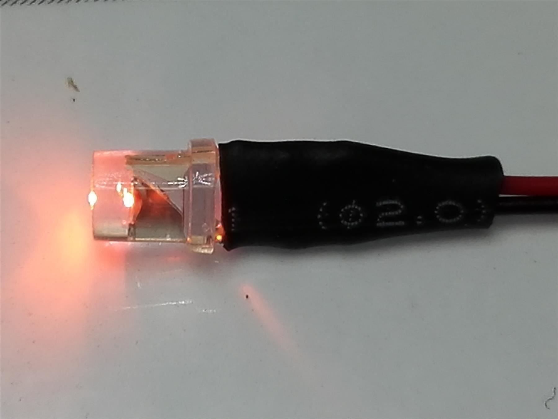 Componenti elettronici: Flachkopf-LED 3mm verkabelt 12V, orange – Nuovo (secondo la descrizione) da Luzern venduto da Salefactory 1