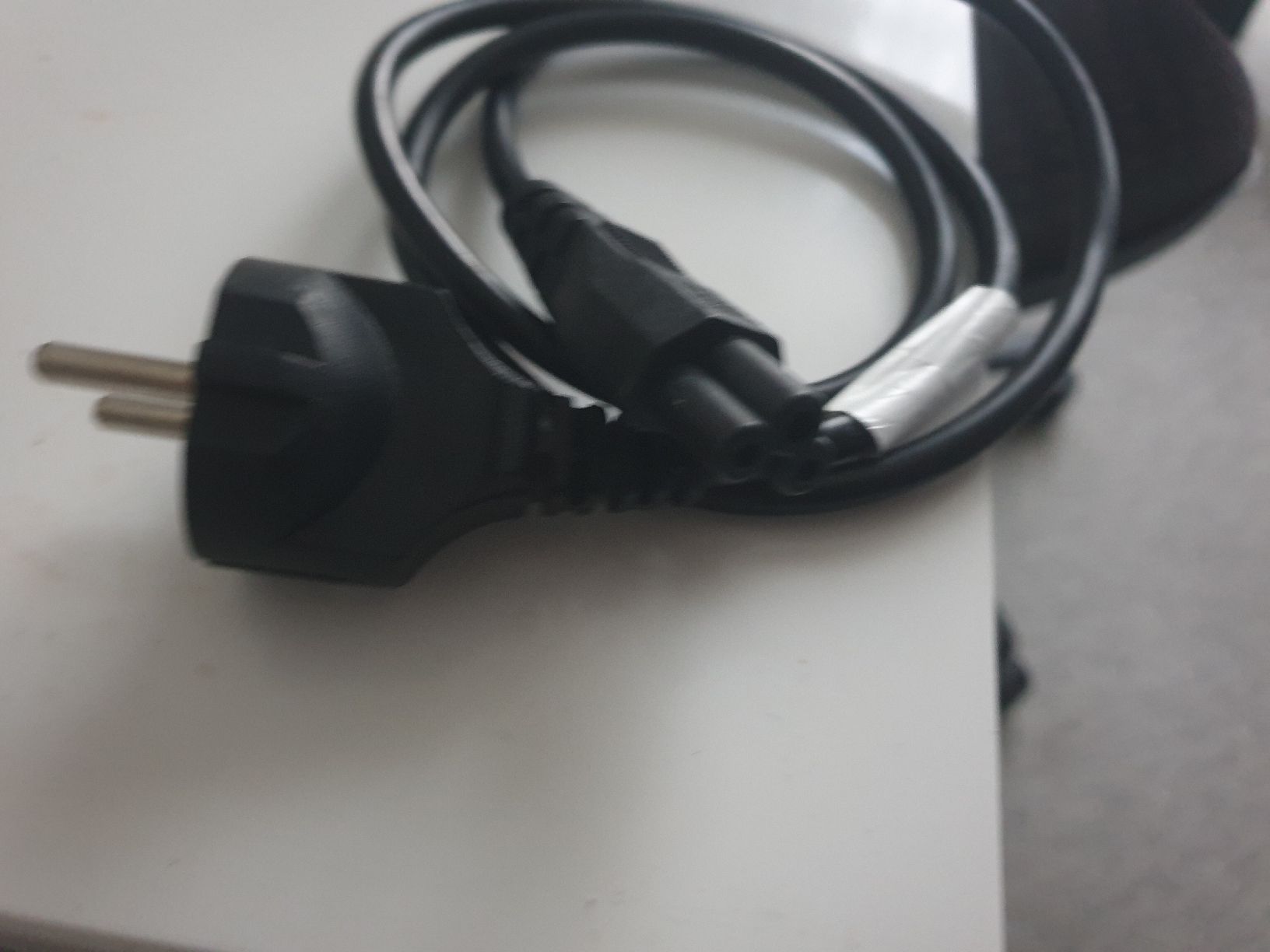 Cavi: DE Stecker Laptop Stromkabel – Usato da Flawil venduto da rcnkr 1