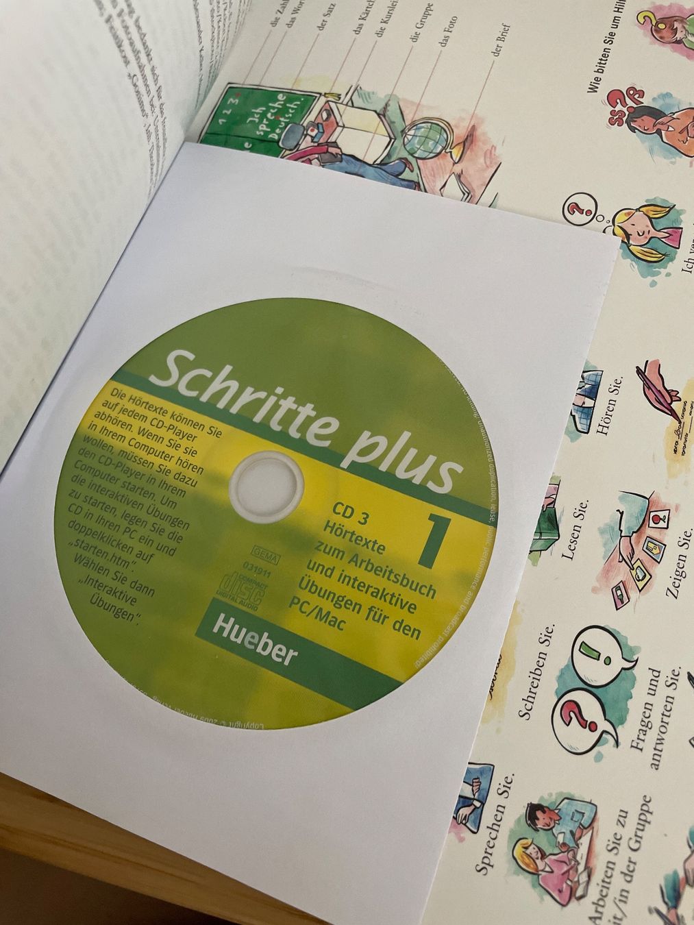 Libri: Schritte plus 1- Kursbuch + Arbeitsbuch mit CD 3 – Usato da Adliswil venduto da mad_rn6s 6