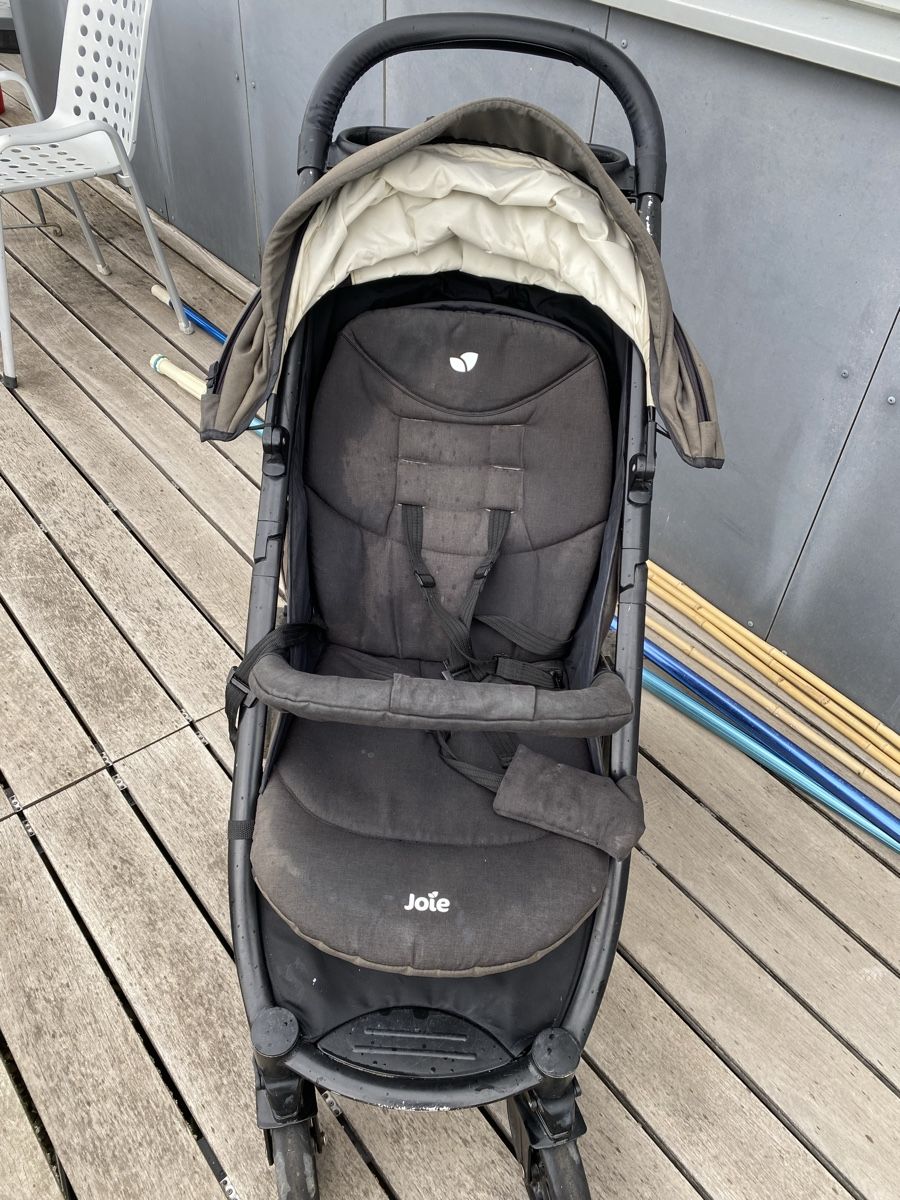 Joie Kinderwagen: Buggy kinderwagen – Gebraucht aus Meyriez von Blacktomato 1