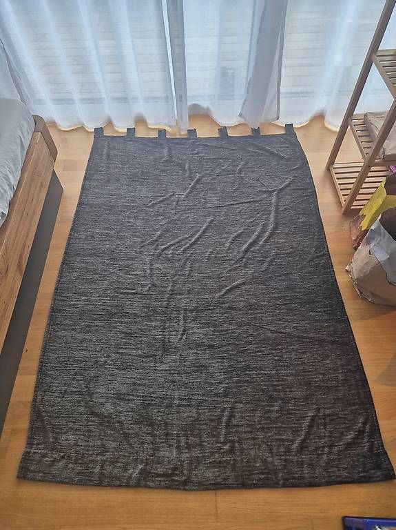 Vorhänge: 2 Vorhänge - Anthrazit - ca. 194 x 132 cm - Verdunkelnd – Gebraucht aus Allschwil von BiHoh