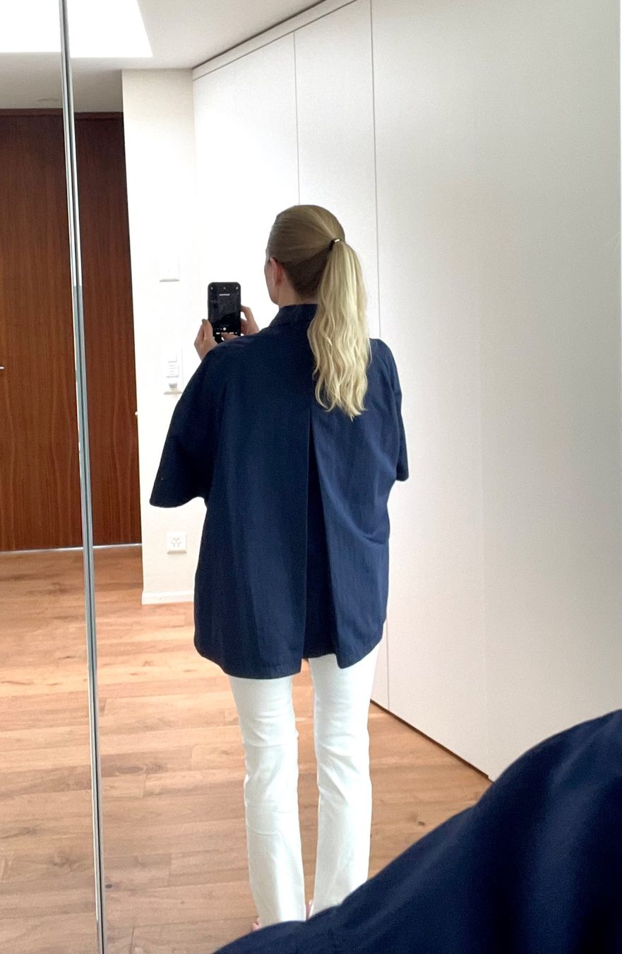 Autres vêtements femmes: NEW WITH TAGS ROSSIGNOL RAINCOAT / CAPE, SIZE S/M – Neuf (Voir description) à Forch par ele_9gsf 2