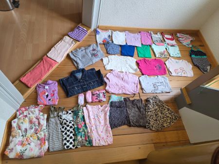 Riesiges Sommer Kleiderpaket in Grösse 122