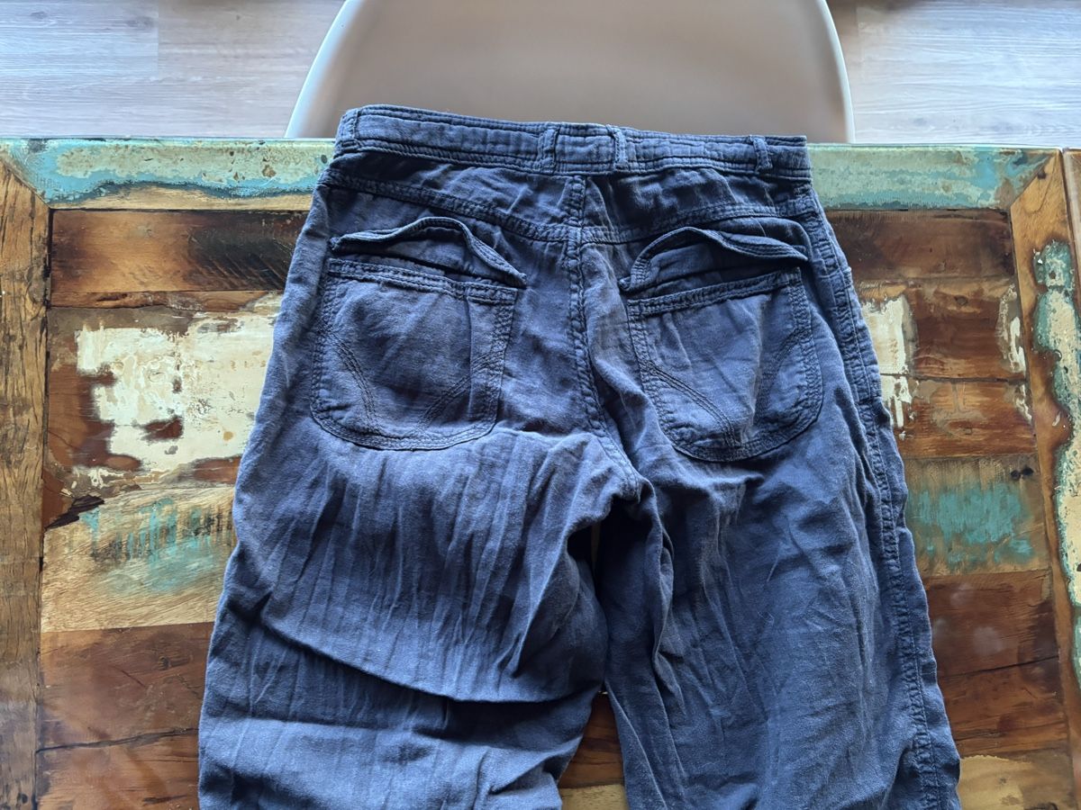Bershka Pantaloni: Stoffhose | Gr.32 | – Usato da Jegenstorf venduto da vanisaem 2