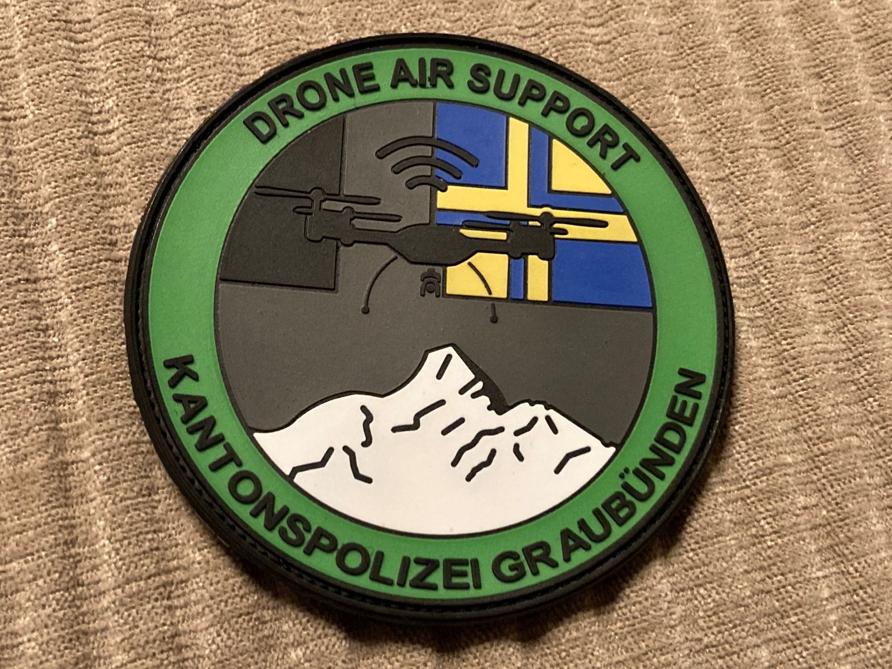 Schweizer Armee Placchette & Badge: Drone Air Support - Kantonspolizei Graubünden – Nuovo (secondo la descrizione) da Brütten venduto da Hst1