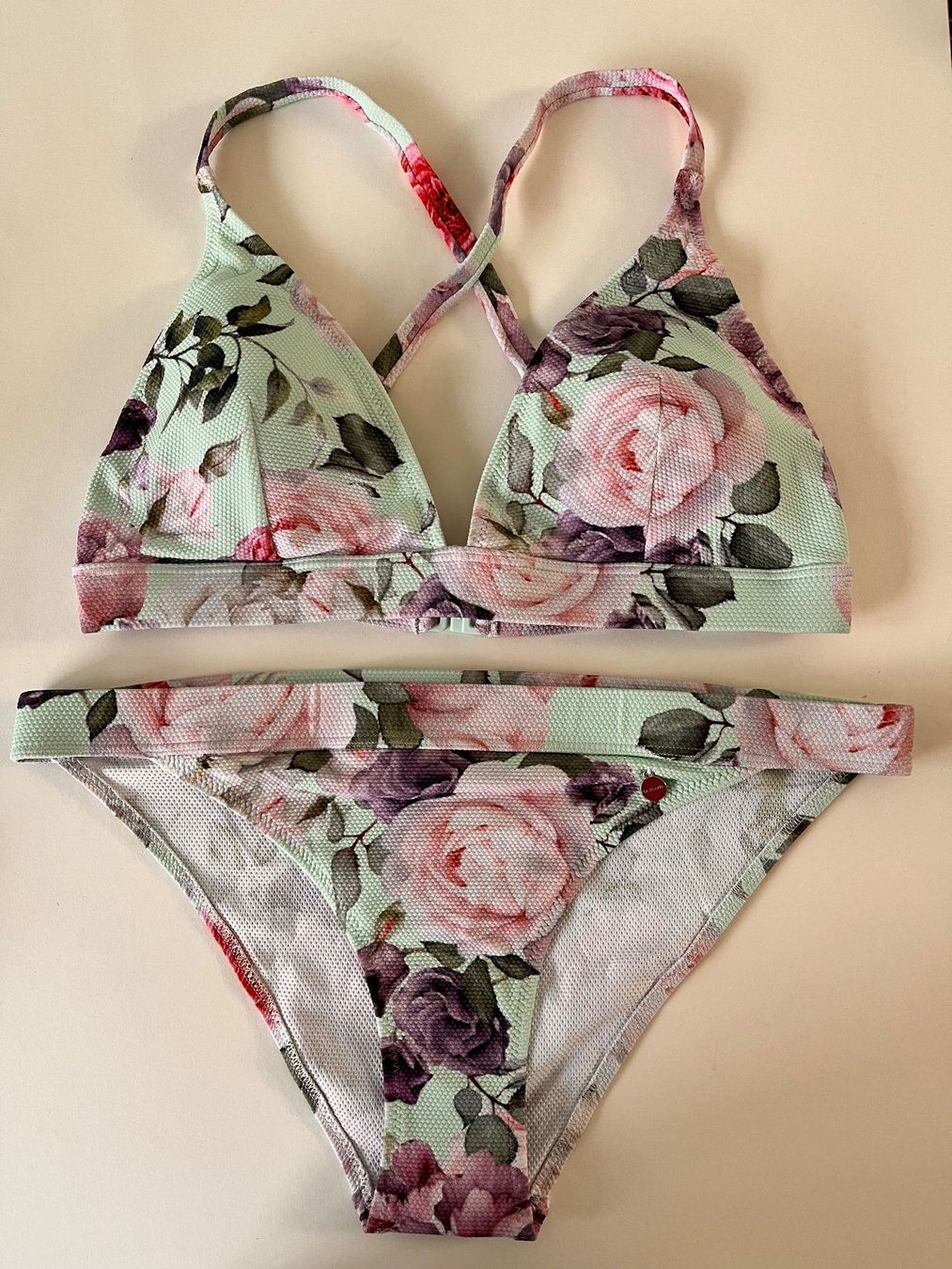 Lascana Costumi da bagno & Bikini: LASCANA, Bikini, Grösse 42C/D, Farbe Hellgrün mit Blumen – Nuovo e nell'imballaggio originale da Rudolfstetten venduto da gst_g7xl