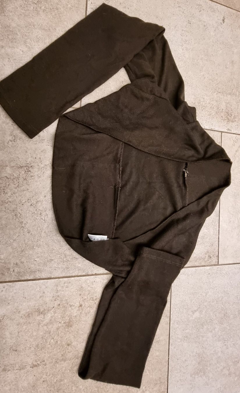 Lots de vêtements: Kleiderpaket gr.S – D'occasion à Grossdietwil par GNOM313 2