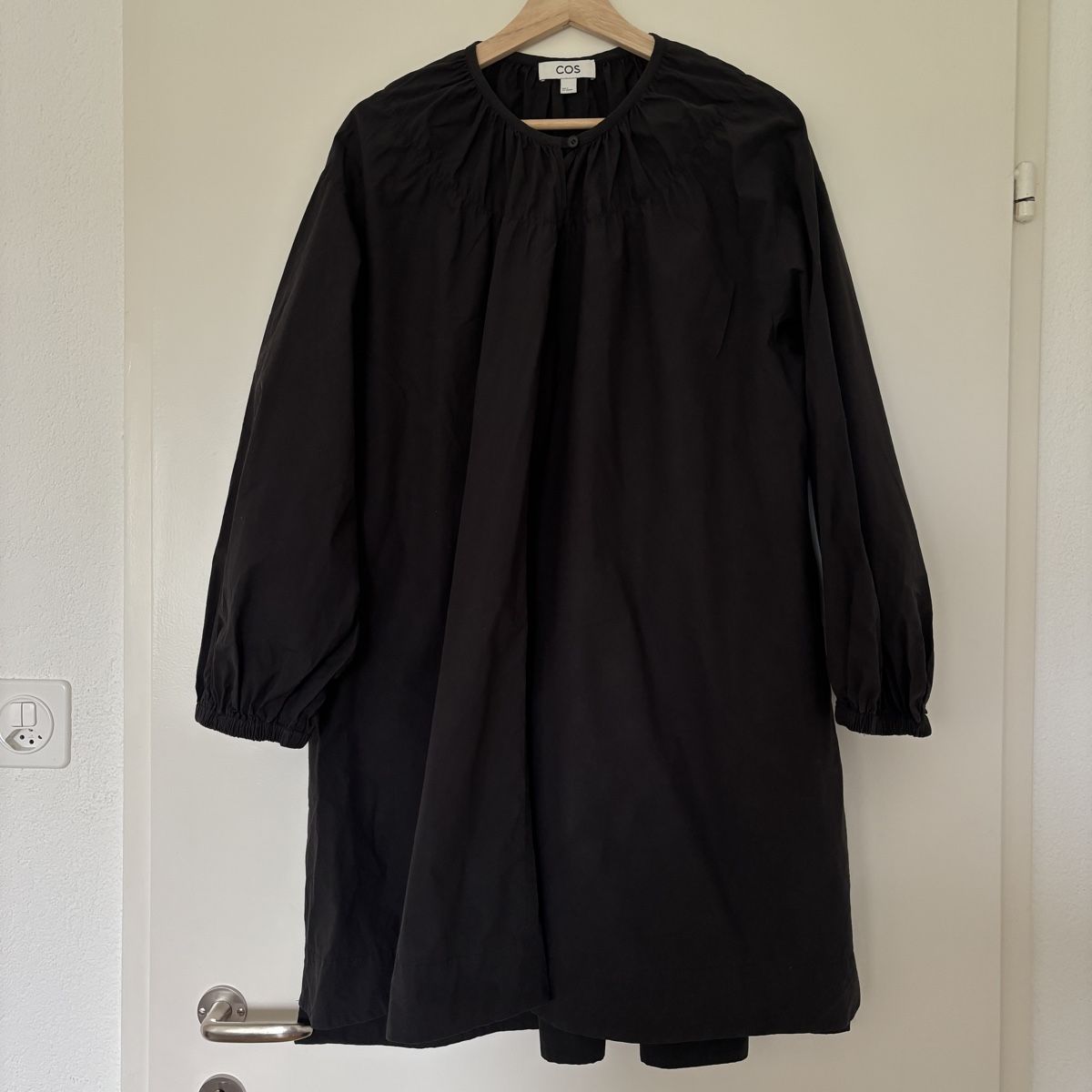 Cos Vestiti: COS Black Cotton Dress – Usato da Zürich venduto da aam_w8ny