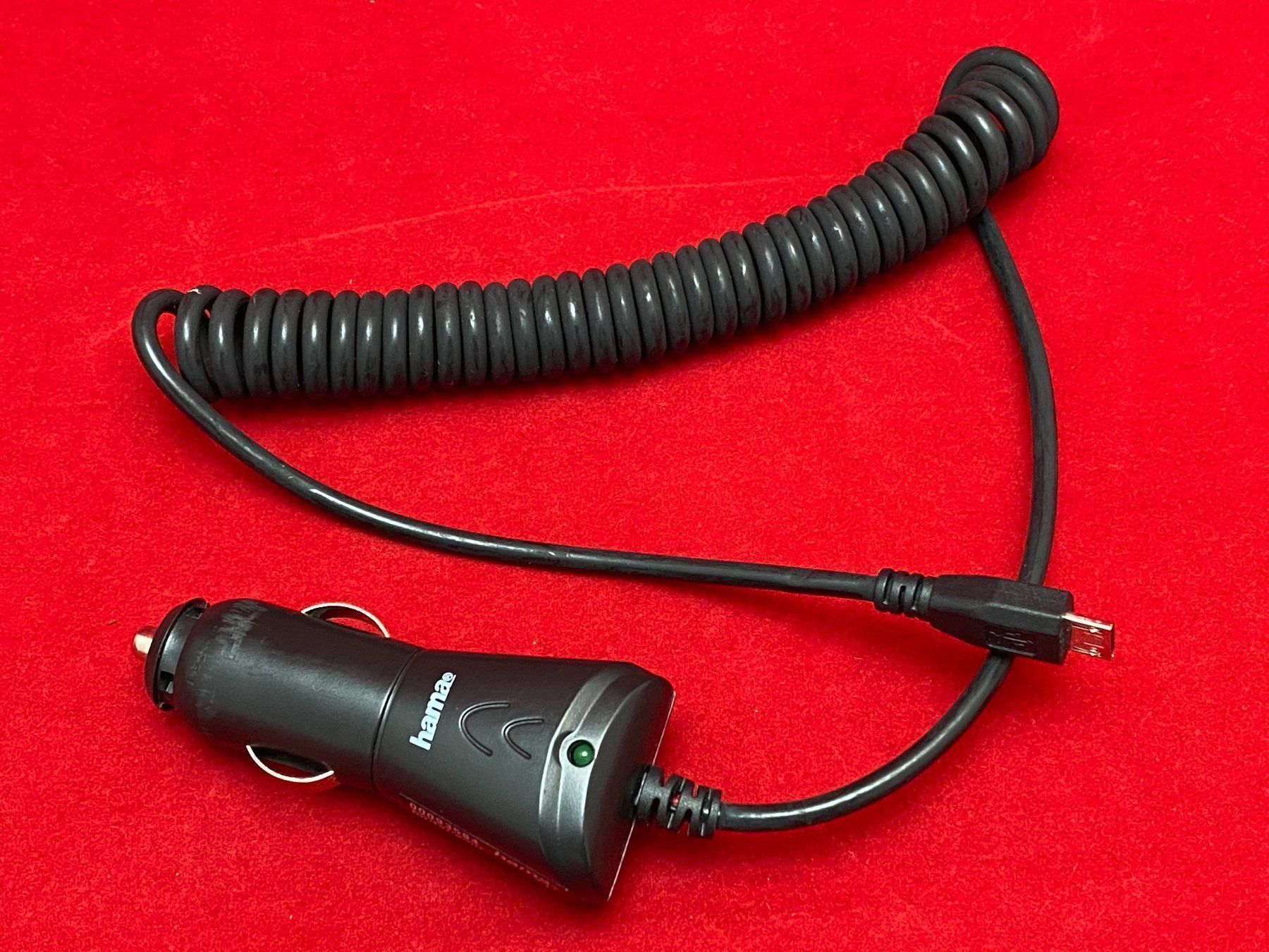 Hama Caricabatterie: Hama Auto-Ladegerät MicroUSB – Usato da Egolzwil venduto da Bubbly76