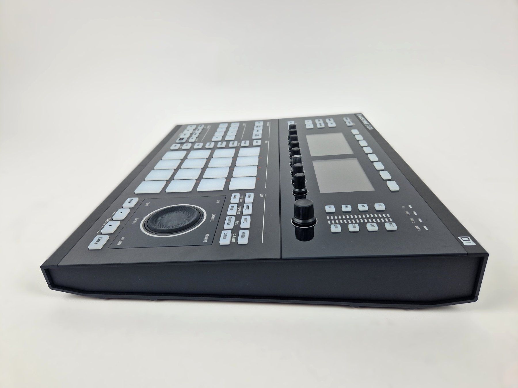 Instruments de musique: Maschine Studio Black – Neuf (Voir description) à Basel par Restwert_Basel 8