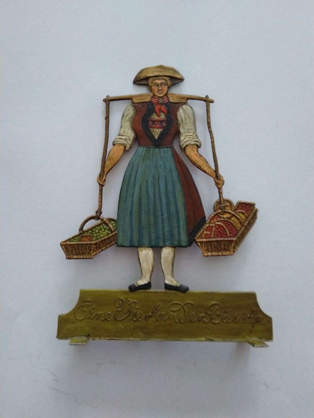 Figuren: Zinnfigur Vielander Bäurin alt – Gebraucht aus Basel von Tatura