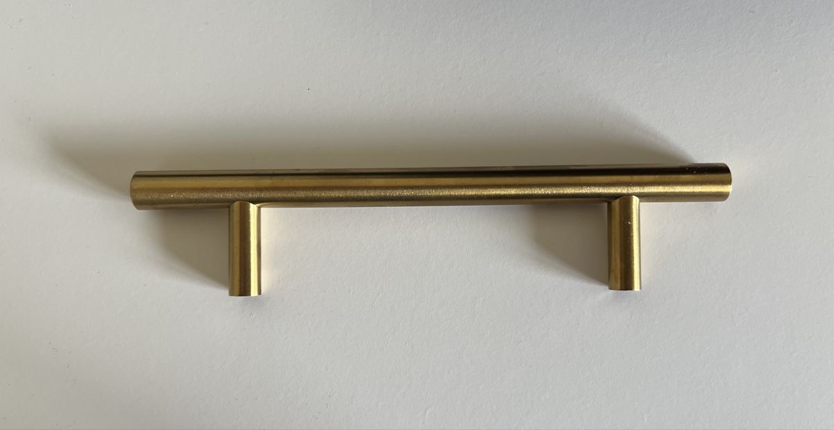 Ferramenta: Goldene Möbelgriffe 4 Stück – Nuovo e nell'imballaggio originale da Niederwangen BE venduto da doboo