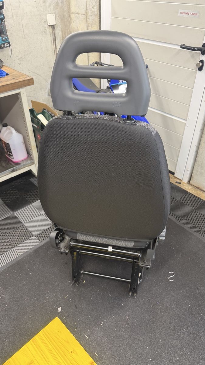 Tutti pezzi di ricambio auto: Original Einzel Beifahrersitz Ducato/Boxer/Jumper etc – Usato da Dagmersellen venduto da Ramon215 2