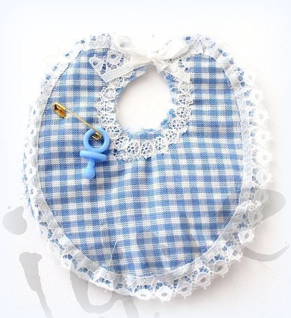 Kit bricolage: Babylatz mit Nuggi (2Stk.) – Nuovo (secondo la descrizione) da Schlatt TG venduto da kreativ-atelier
