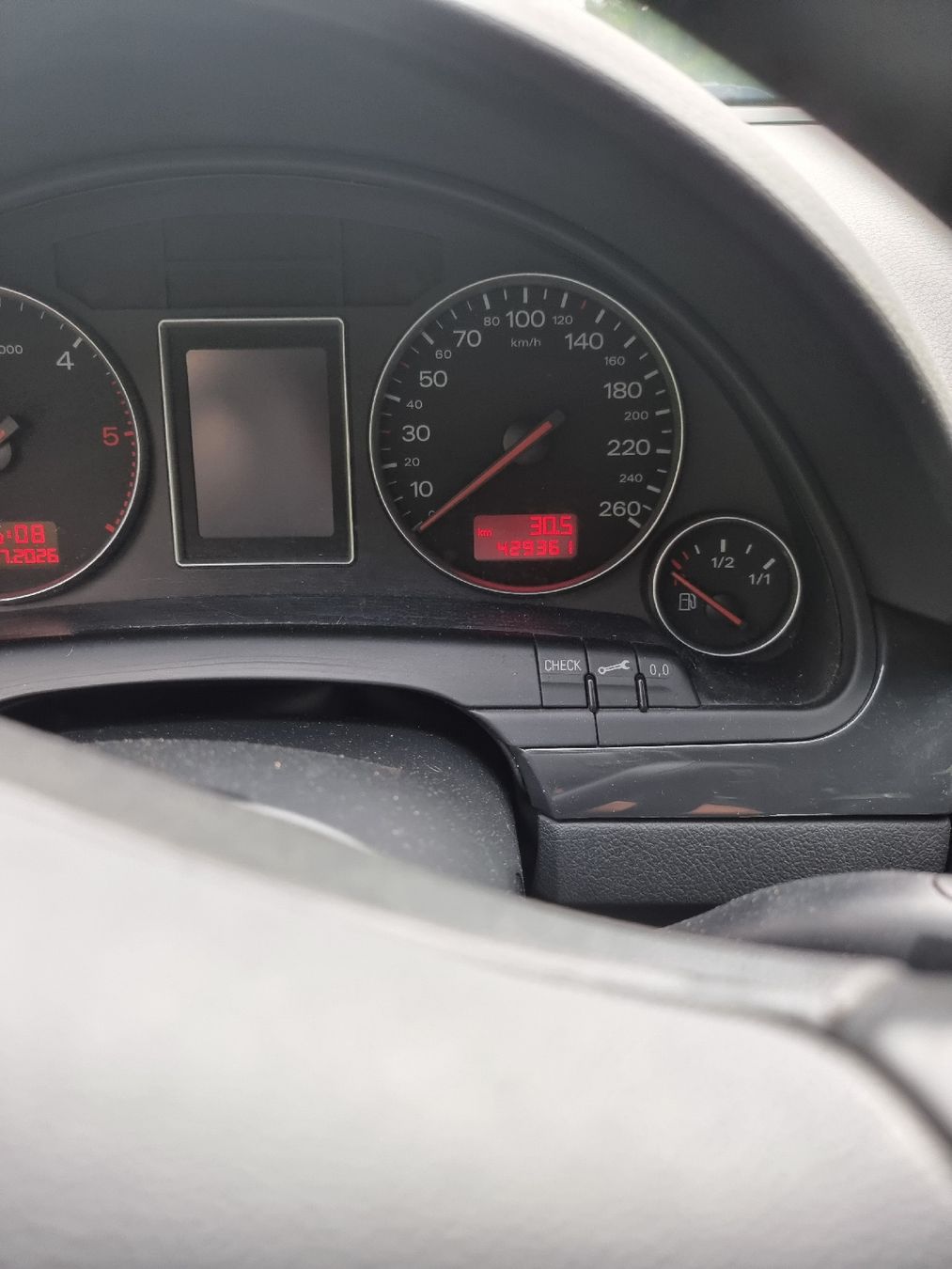 Audi Autos: Audi Quattro A4 Avant Grau für Bastler oder Export – Defekt aus Wila von Datalog 2