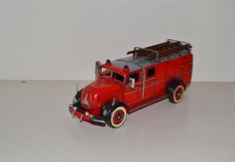 Blechmodell MAGIRUS FEUERWEHR LF 15 DOPP