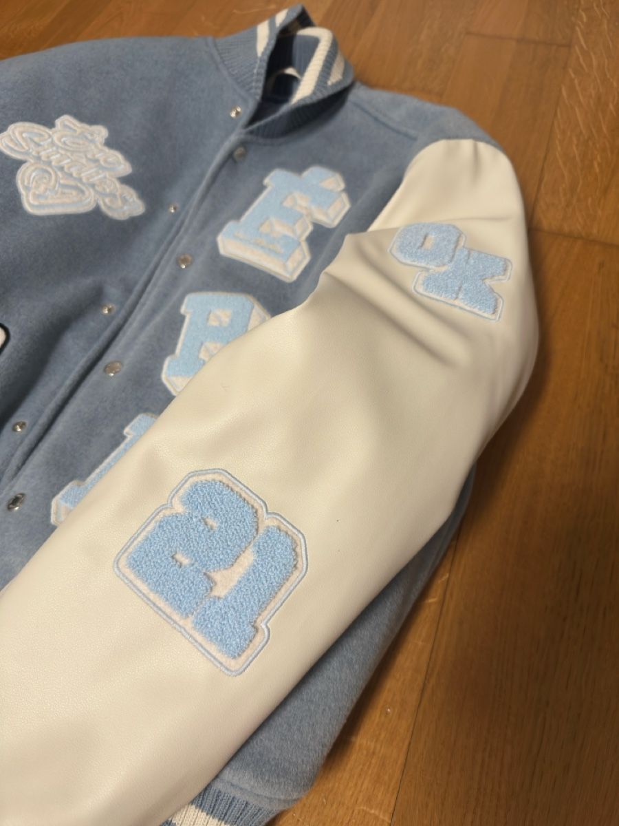 Giacche: ére studios - College Jacke Baby Blue - Gr. M – Nuovo (secondo la descrizione) da Uster venduto da jul_5dvx 2