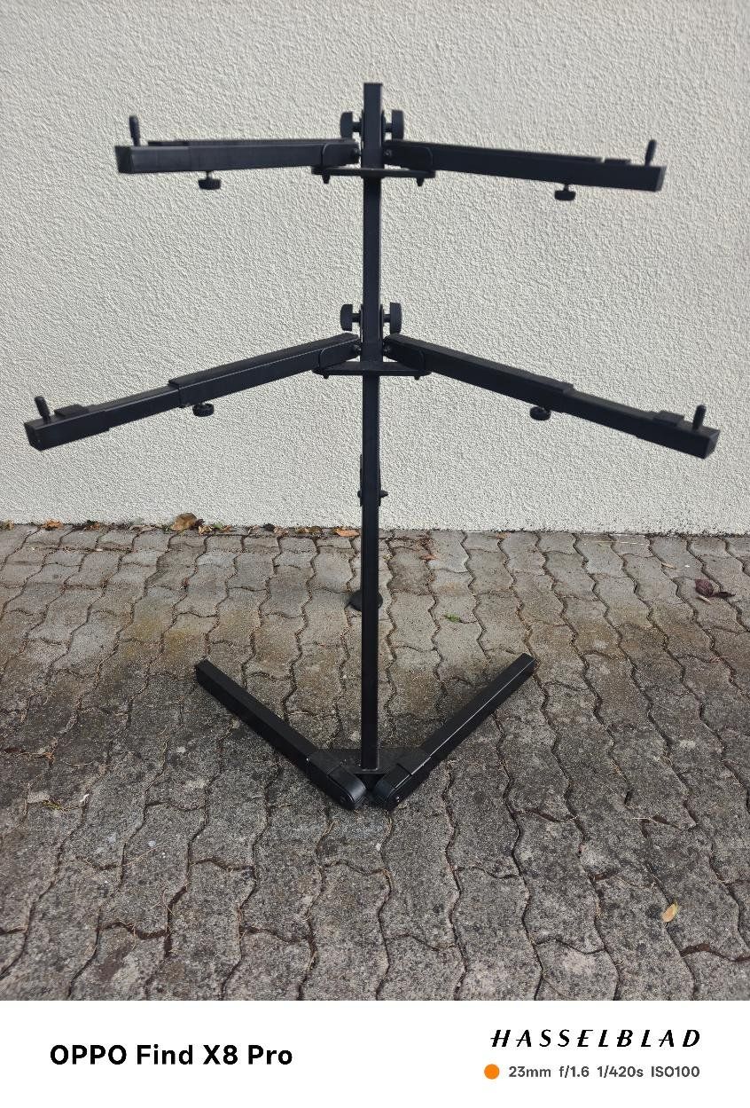 Instrumenten-& Notenständer: Keyboard Ständer Quicklok – Gebraucht aus Seuzach von Markleeroy