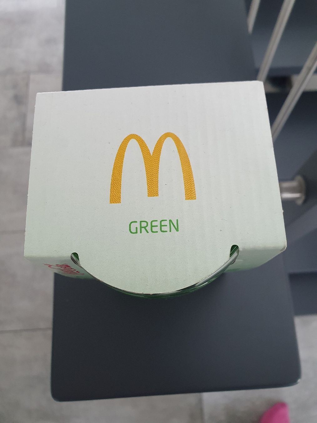 Coca-Cola Bicchieri: Verre  Coca-Cola " Green" Limited Edition 2026 McDo – Nuovo e nell'imballaggio originale da Le Noirmont venduto da Guiguiguette 2