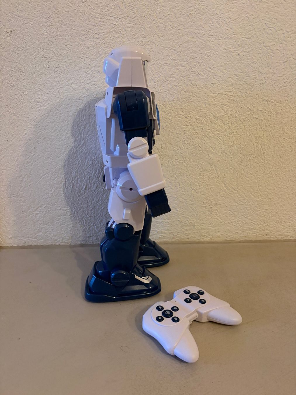 Giocattoli: Roboter – Usato da Uerzlikon venduto da mon_686j 1