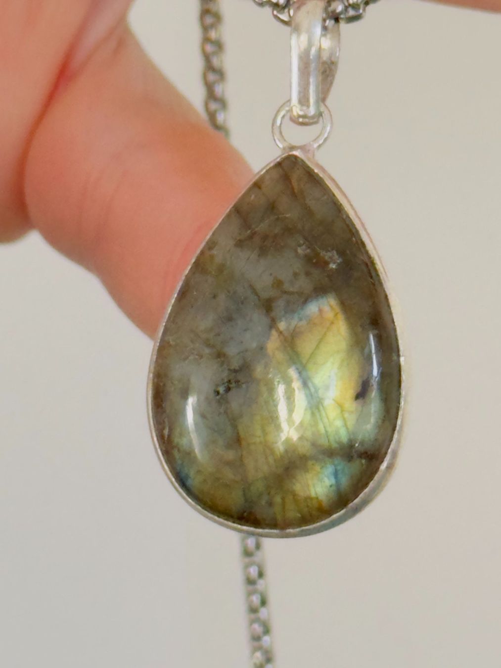 Catenine: Fashionable labradorite necklace – Nuovo e nell'imballaggio originale da Genève venduto da AGBERG 9