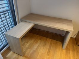 IKEA Malm Schreibtisch mit Ausziehplatte